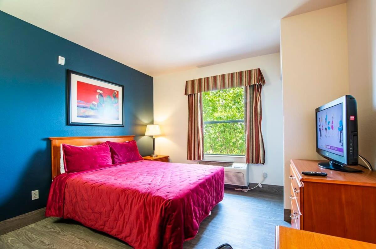 Sierra Vista Studio Apartment With Full Kitchen And King Bed Exterior photo